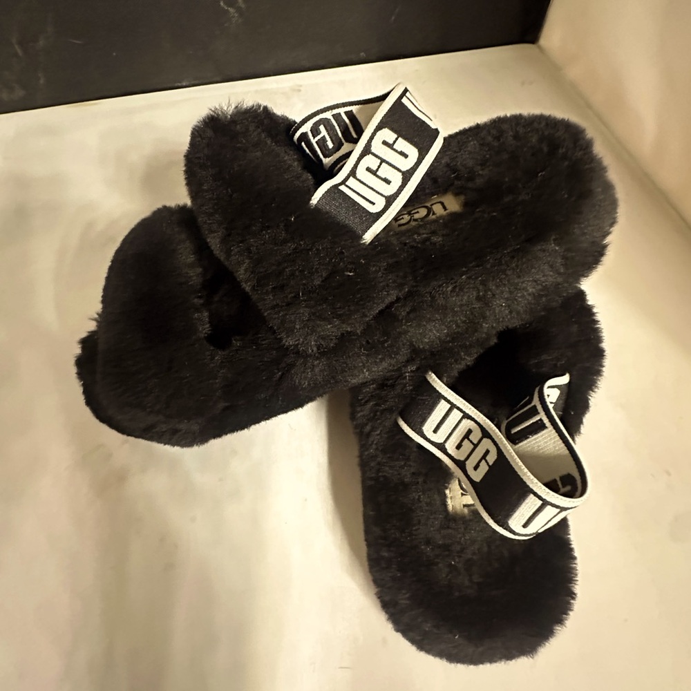 Furry Ugg Slippers for kids size 2